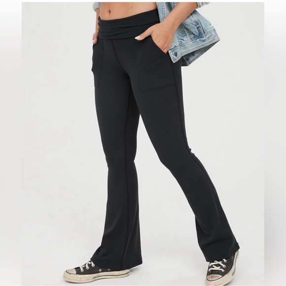 aerie Pants - (S) NWT Offline by Aerie Ribbed Super Flare Leggings